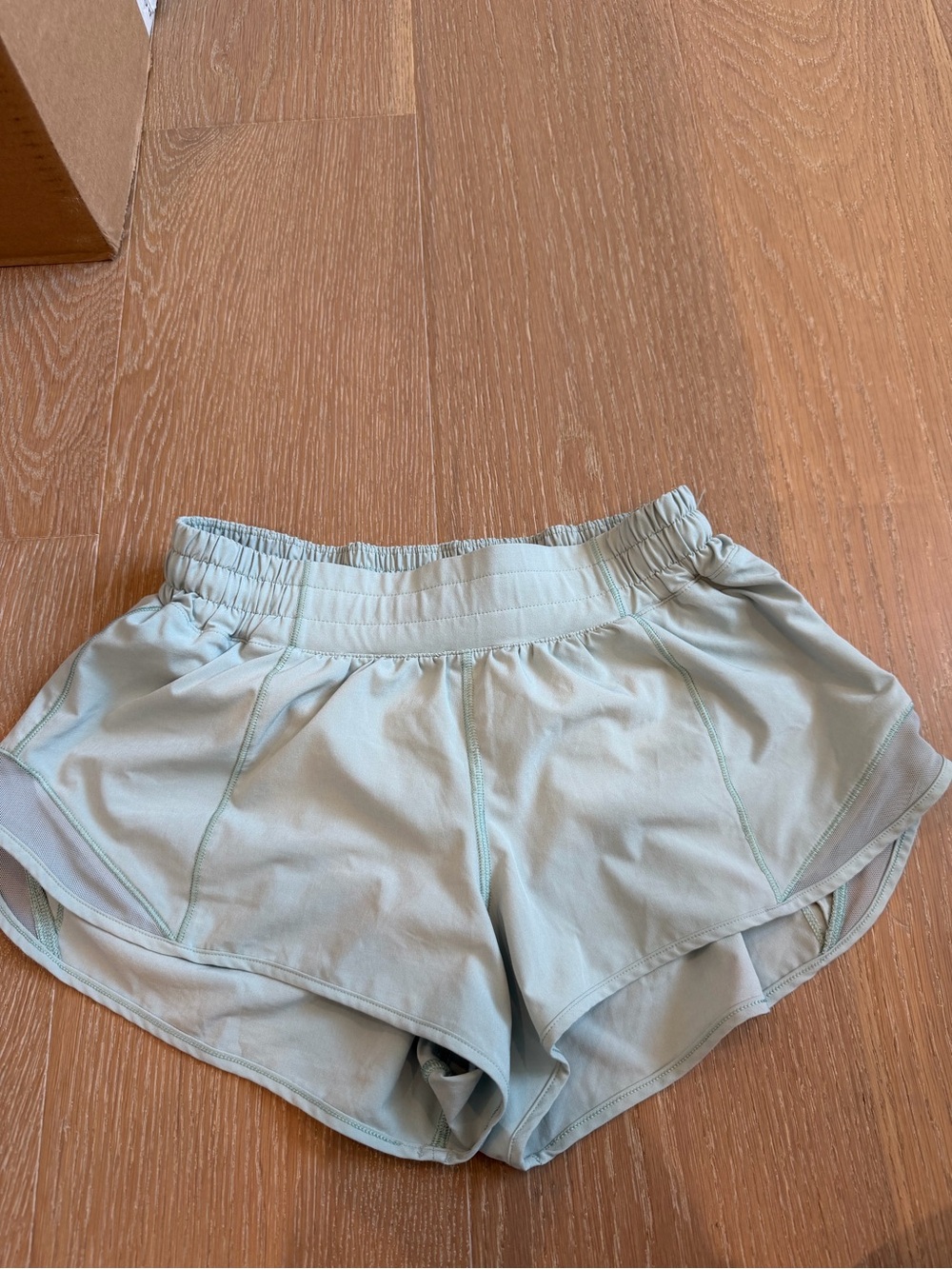 2.5” Lululemon Mint Athletic Women's Shorts